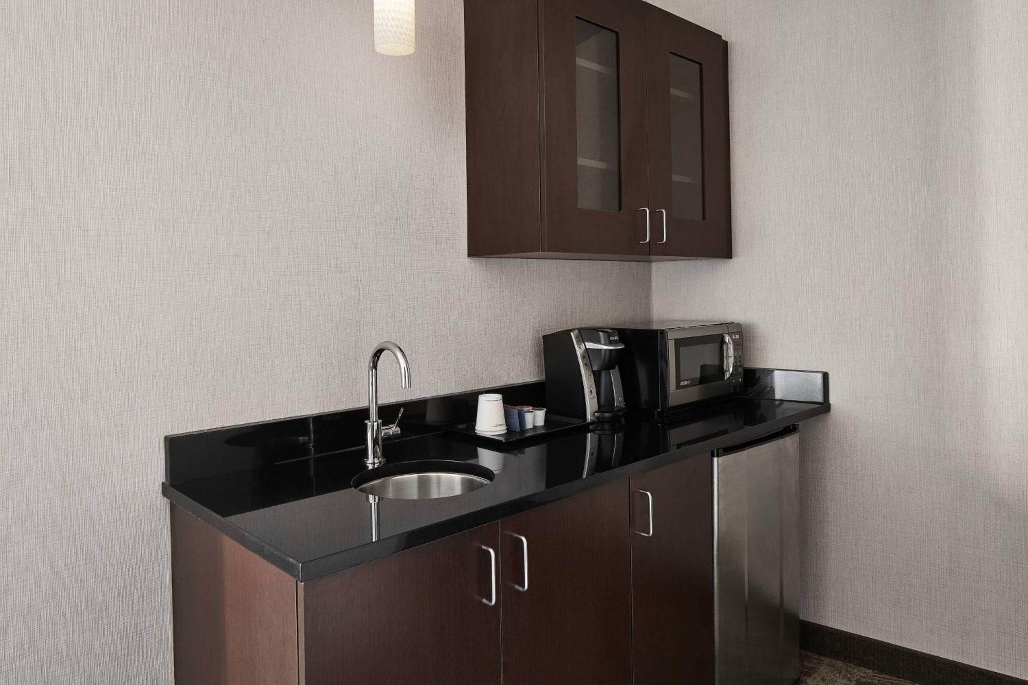 Springhill Suites By Marriott Roanoke Dış mekan fotoğraf